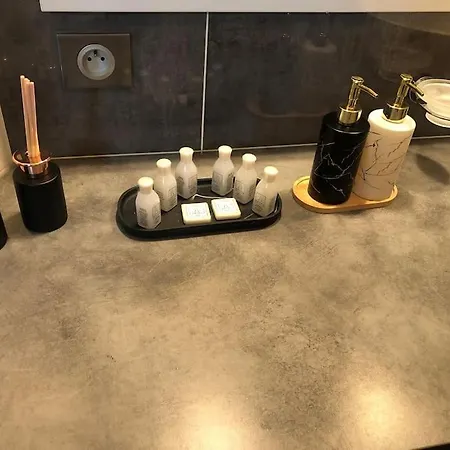 Апартаменты Hyper Centre - Balcon / Parking